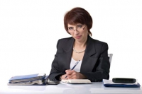 La riscossa dei dirigenti innovatori: indirizzano e guidano i docenti riottosi con gentilezza (e con il verbo in tasca) La riscossa dei dirigenti innovatori: indirizzano e guidano i docenti riottosi con gentilezza (e con il verbo in tasca)